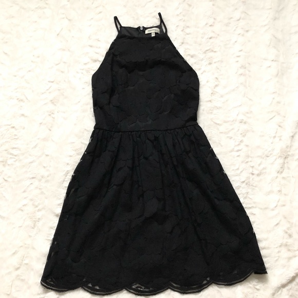 Monteau High Neck Lace Dress - Picture 2 of 3